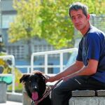 La Real Sociedad da trabajo a un «sintecho» que dormía a las afueras del estadio