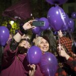 Los simpatizantes empiezan a acercarse a las sedes de partidos