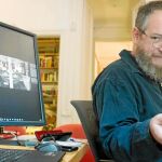 El editor Julián Viñuales, la pasada semana, en la sede de Libros del Kultrum