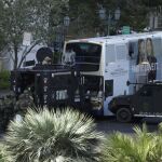 Efectivos de los SWAT de Las Vegas, rodearon el autobús
