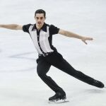 Javier Fernández durante la realización de su ejercicio hoy en Helsinki
