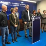 El portavoz del Grupo Parlamentario Popular, Víctor Martínez, explicó ayer la propuesta de reforma del Estatuto de Autonomía de la Región para que se reconozca la infrafinanciación autonómica