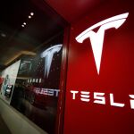 Un modelo de negocio en el que muchos tienen sus ojos puestos es el desarrollo de campos de baterías tipo Tesla / Foto: AP