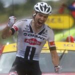 El holandés Tom Dumoulin gana la etapa en Arcalis.