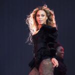 Beyoncé es la artista afroamericana más influyente y poderosa del momento, pero ¿es todo oro, éxito y glamour lo que reluce?