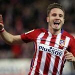 El centrocampista del Atlético de Madrid Saúl Ñíguez celebra el gol durante el partido de la vigésima novena jornada de liga en Primera División