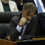 El sindicato pide al consejero de Medio Ambiente, José Fiscal, en la imagen, la dirección de la agencia, UGT y CC OO que reculen (Foto: Manuel Olmedo)