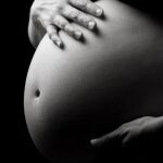 La extracción de los fetos muertos no se permitió debido a la estricta ley del aborto que rige en Polonia.
