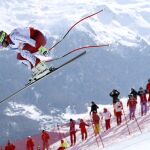 Beat Feuz “volando” durante la prueba de descenso