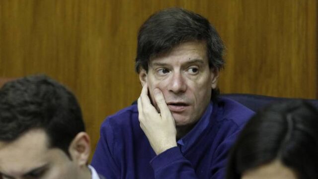 El diputado socialista Carmelo Gómez, durante un pleno