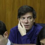 El diputado socialista Carmelo Gómez, durante un pleno