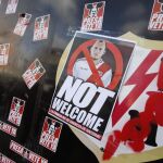 pancartas de protesta por el fichaje de Zozulya