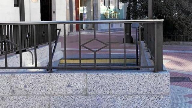 La placa fue retirada el jueves en la glorieta de Rubén Darío