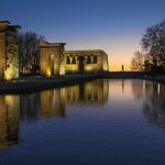 Templo de Debod en Madrid. Que los templos egipcios se inundaran durante las crecidas del Nilo no sucedía por accidente. Más bien pretendían escenificar la existencia de aquél océano primigenio que, inevitablemente, antes o después inundaba toda probabilidad de vida.