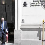 Manuel Moix sale de la sede de la Fiscalía Anticorrupción