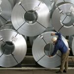 La Junta ha iniciado junto a los agentes sociales un plan de apoyo a la industria para tratar de cambiar el modelo productivo andaluz