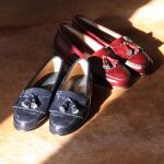 Dos modelos de los zapatos Folckers