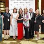 Imagen de las empresarias premiadas en un acto en Shangai (China)