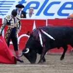 El diestro sevillano ejecuta un derechazo en la pasada feria de Guadalajara