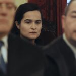 Triana Martínez (c), una de las tres acusadas por el crimen de la presidenta de la Diputación de León Isabel Carrasco, durante el juicio que se celebra en la Audiencia Provincial de León