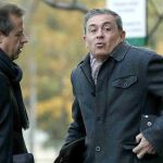 Jordi Pujol Ferrusola acompañado de su abogado Javier Carrillo llega a los juzgados de guardia de Barcelona.