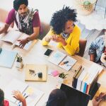 «El retorno de la diversidad es claro: mayor creatividad e innovación, un ambiente más polivante y apertura a nuevos mercados»/Dreamstime