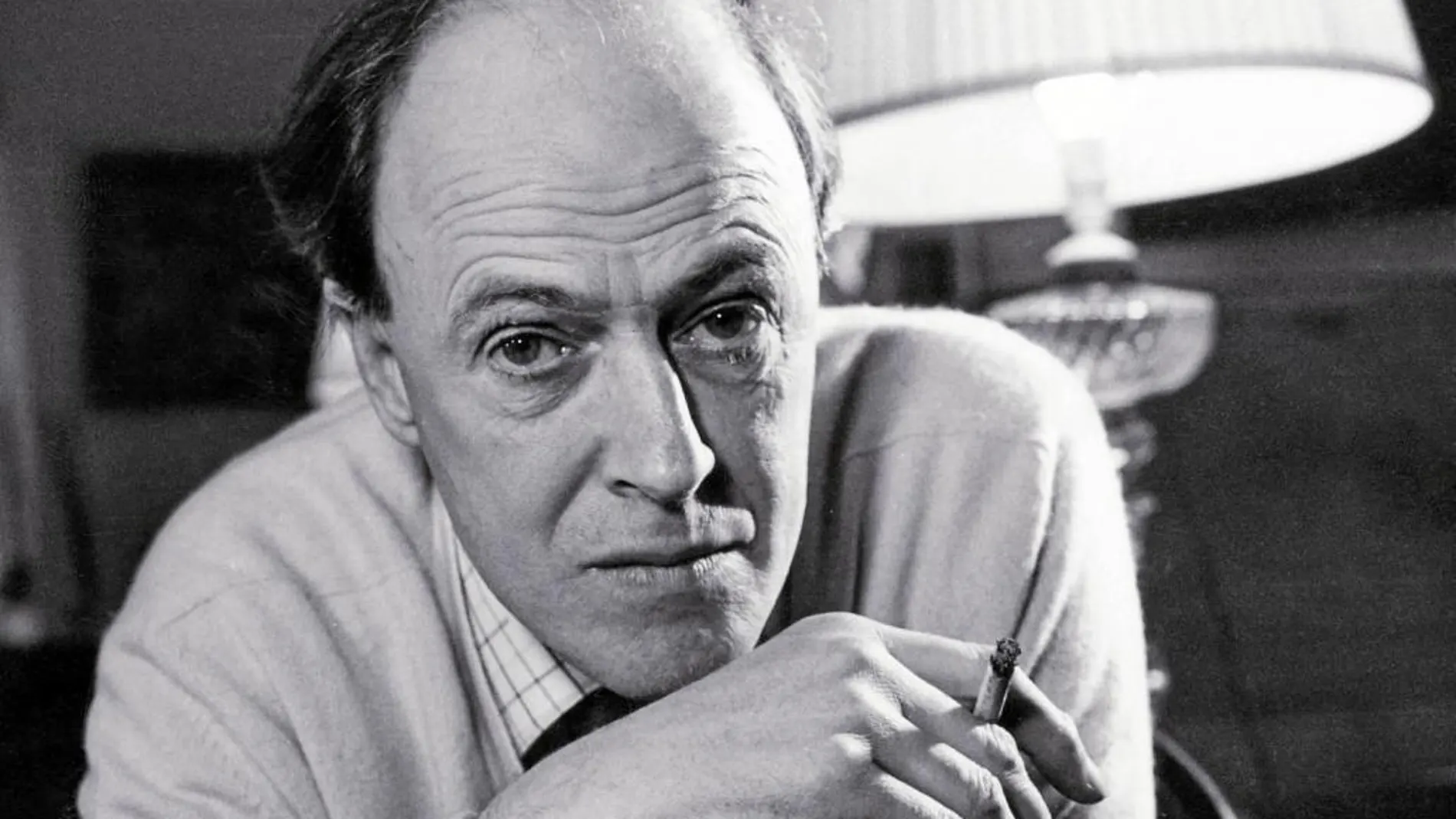 Roald Dahl encontró en su infancia la inspiración para recobrar el valor perdido de los adultos