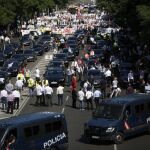 La manifestación de los VTC se celebró sin incidencias entre el Ministerio de Fomento y la plaza de Cuzco. A ella acudieron miles de trabajadores para protestar contra el decreto ley del Gobierno. Foto: Javier Fdez.-Largo