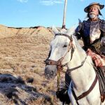 Una imagen del documental «Lost in La Mancha», con Jean Rochefort caracterizado como Quijote