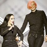 Foto de Alaska con la modelo en un desfile de David Delfín / Foto: Instagram Alaska