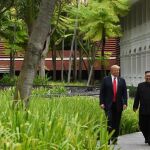 Donald Trump y Kim Jong Un durante su primera reunión / Reuters