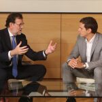 El presidente del Gobierno, Mariano Rajoy, durante su último encuentro con el líder de Ciudadanos, Albert Rivera