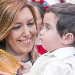 La presidenta andaluza, Susana Díaz, ayer, durante su visita a la Feria de Abril de Sevilla