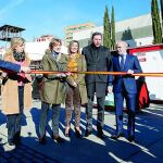 La ministra Isabel García Tejerina inaugura la bienal «Agraria» acompañada por la consejera Milagros Marcos.