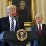 Trump, Rajoy y el centro