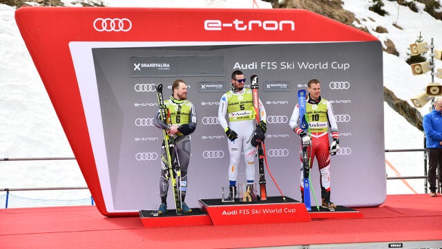 Dominik Paris gana el último descenso de la temporada. Beat Feuz consigue el globo de cristal de la especialidad