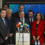 Rueda de Prensa de Leopoldo Lopez, padre del Opositor Venezolano. Asisten José María Aznar y Felipe González