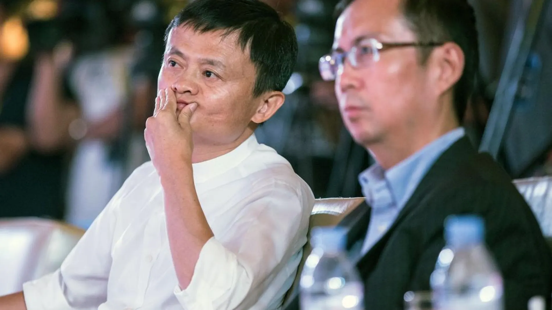 Jack Ma (izquierda), junto a su sucesor Daniel Zhang / Efe