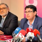 Juan Luis Feltrero, presidente de Fetracal, analiza junto a Miguel Olmos la situación del transporte de mercancías por carretera