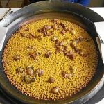 Arroz con caracoles y conejo