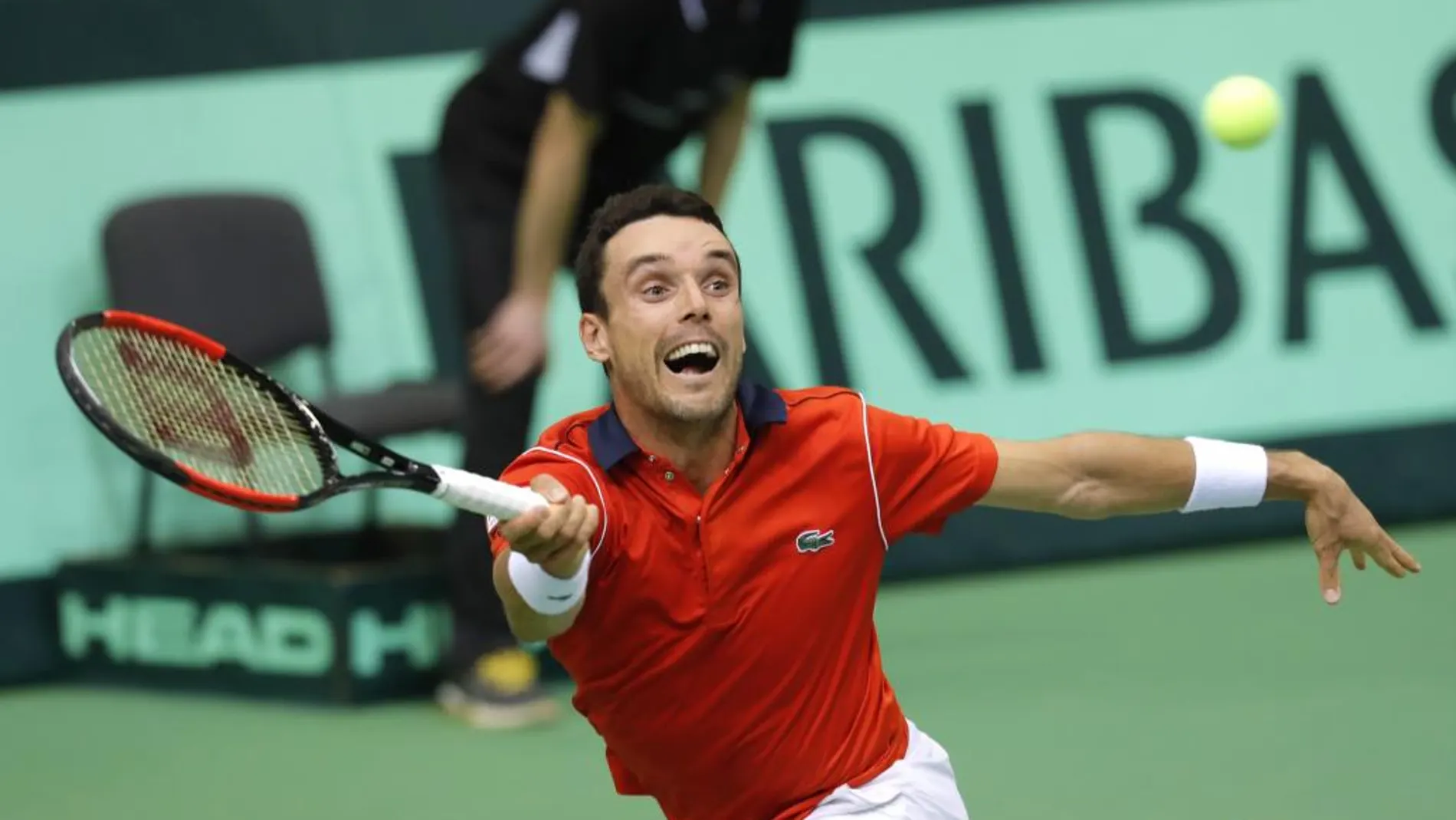 Bautista gana a Ante Pavic y endereza la situación de España