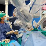 Vall d’Hebron cuenta con dos robots Da Vinci de última tecnología