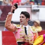 Talavante saluda desde el tercio en Aguascalientes