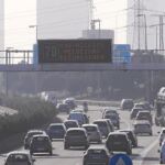 El jueves se multó a 165 conductores por superar el límite de 70km/h en la M-30 y el viernes a los no residentes que aparcaron en la almendra central