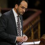 El PSOE, a Rajoy: «Una investidura encargada por el Rey no es corrupción»