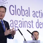 El primer ministro británico, David Cameron, en una cumbre contra la demencia