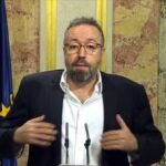 Juan Carlos Girauta durante la rueda de prensa en el Congreso