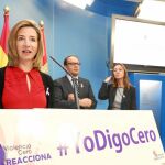 La consejera de Familia e Igualdad de Oportunidades, Alicia García, explica el nuevo modeo «Violencia Cero»