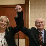 Michelle O'Neill y Martin McGuinness