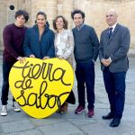 Los chefs Jordi Cruz, Samantha Vallejo-Nájera y Pepe Rodríguez, la consejera de Agricultura y Ganadería, Milagros Marcos, y el viceconsejero de Desarrollo Rural y director del Itacyl, Jorge Llorente